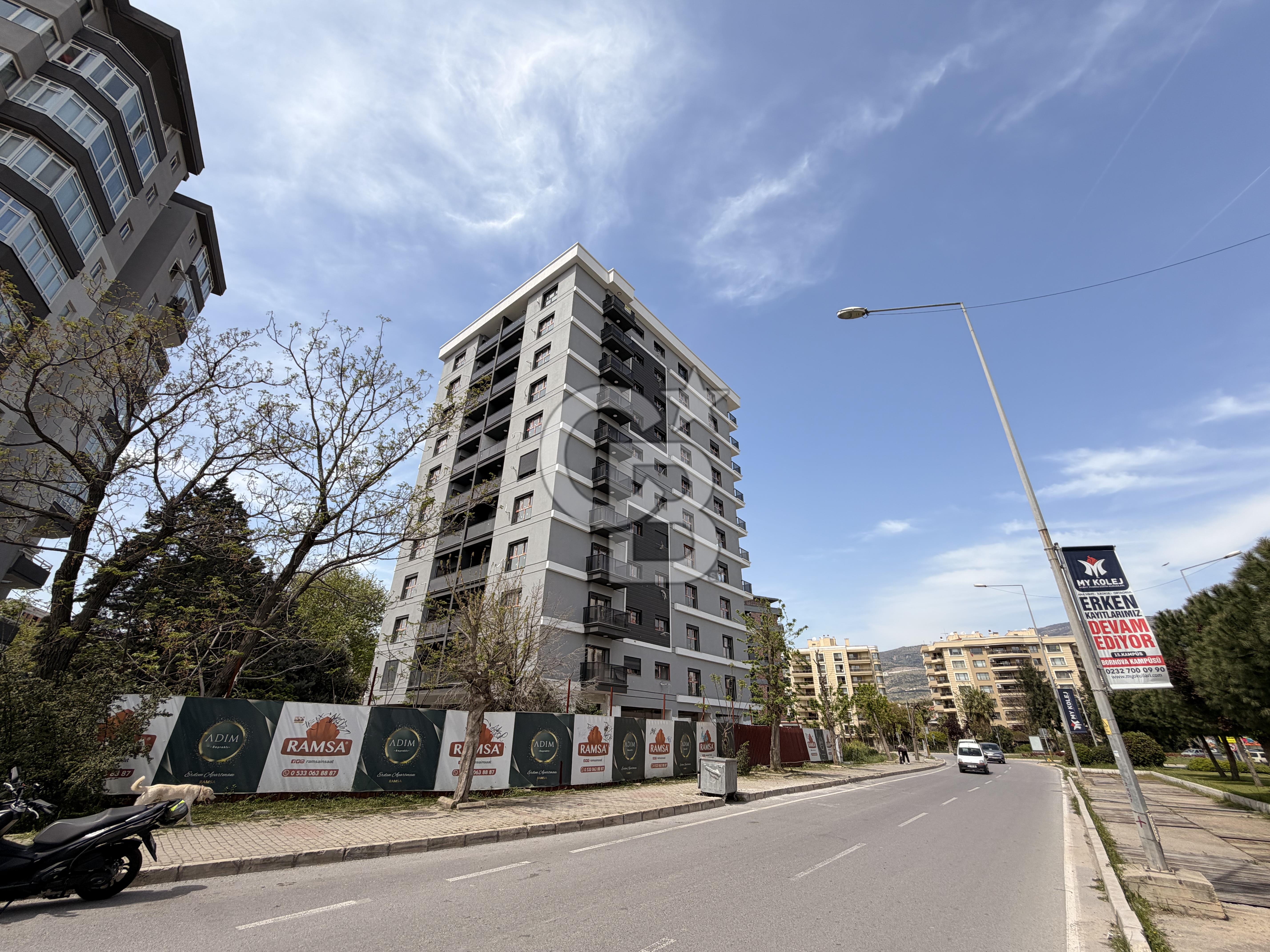 Dumlupınar caddesine cephe 250m2 dükkan