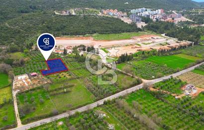 MENTEŞE YERKESİK'TE 1327 M2 SATILIK İMAR SINIRINDA TARLA