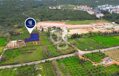 MENTEŞE YERKESİK'TE 1327 M2 SATILIK İMAR SINIRINDA TARLA