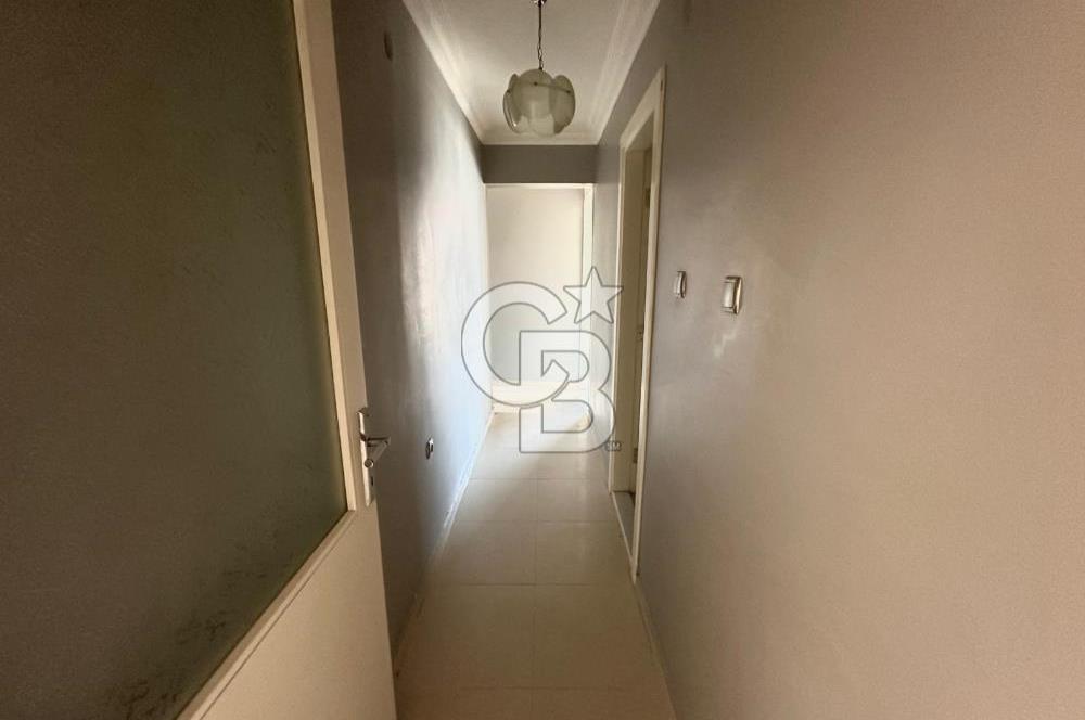 Karşıyaka Girne Bulvarı Yakını Köşe Konumlu 3+1 Satılık Daire