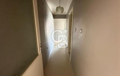 Karşıyaka Girne Bulvarı Yakını Köşe Konumlu 3+1 Satılık Daire