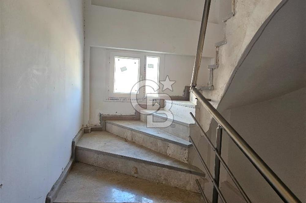 Fethiye Karaçulha'da Deniz Manzaralı 4+1 Çatı Dubleks