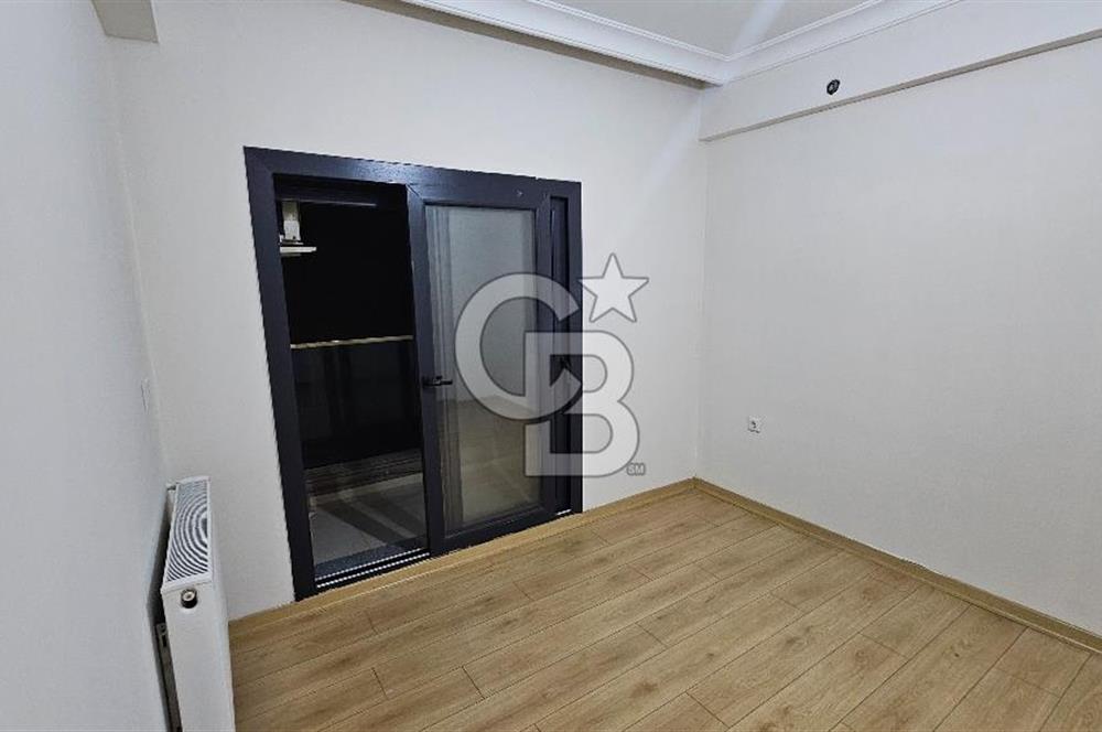 Karabağlar Vatan Mahallesi Asansörlü Yeni Bina 2+1 Kiralık