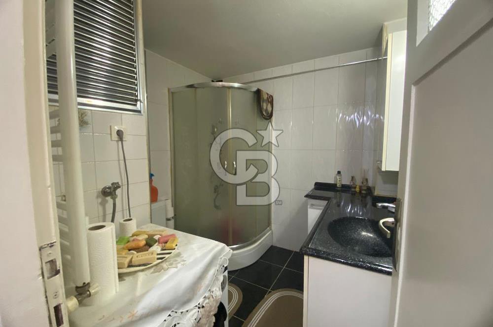 KARŞIYAKA DEDEBAŞI GONCALAR CAMİ SOKAĞINDA MERKEZİ 3+1 SATILIK DAİRE 