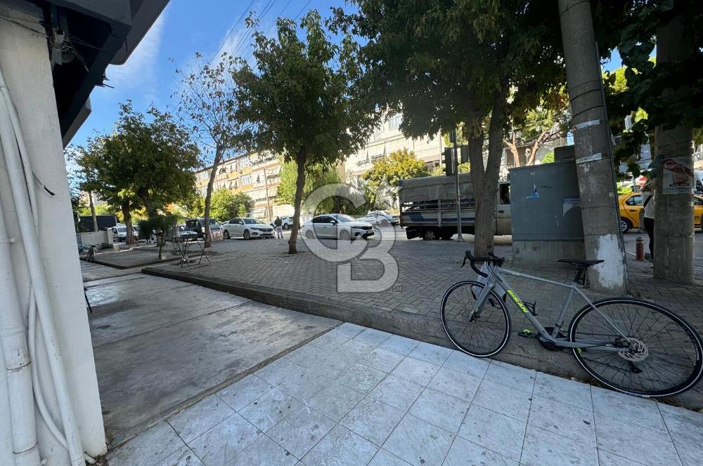 BAHÇELİEVLER CEVDET BİLSAY CADDESİNDE, SATILIK, BATARLI BOŞ DÜKKAN