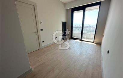 Evora İzmir`de Deniz ve Peyzaj Manzaralı 2+1 Kiralık Daire