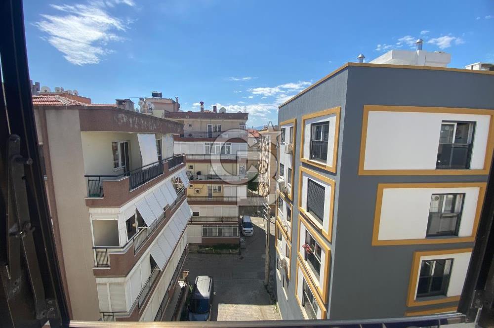 KARŞIYAKA DEDEBAŞI GONCALAR CAMİ SOKAĞINDA MERKEZİ 3+1 SATILIK DAİRE 