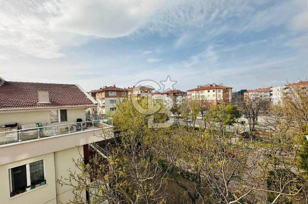 SİNCAN İSTASYONDA MERKEZİ KONUMLU 3+1 SATILIK DAİRE