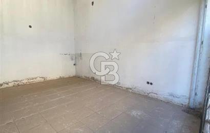 BAHÇELİEVLER CEVDET BİLSAY CADDESİNDE, SATILIK, BATARLI BOŞ DÜKKAN