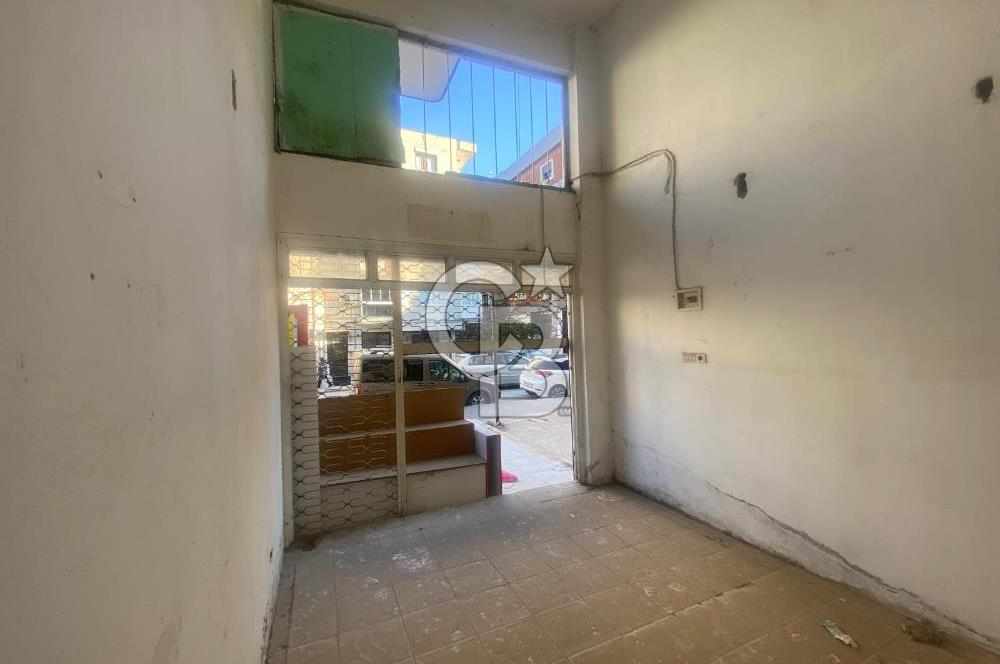 BAHÇELİEVLER CEVDET BİLSAY CADDESİNDE, SATILIK, BATARLI BOŞ DÜKKAN