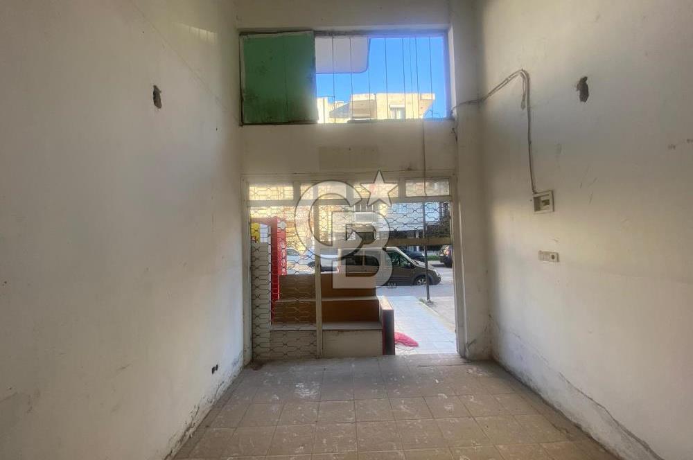 BAHÇELİEVLER CEVDET BİLSAY CADDESİNDE, SATILIK, BATARLI BOŞ DÜKKAN