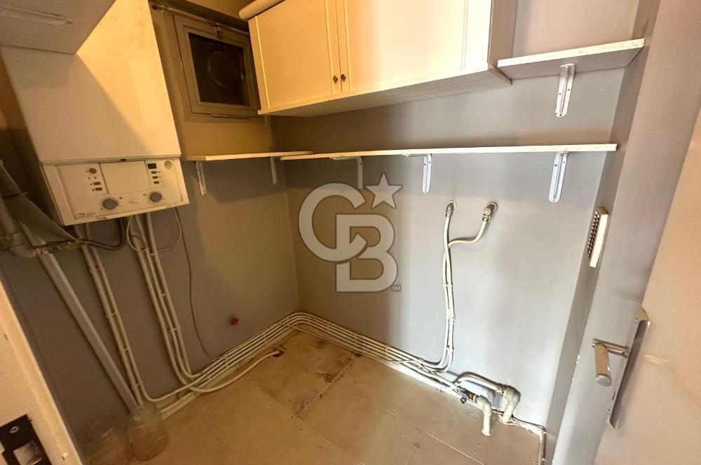 Karşıyaka Girne Bulvarı Yakını Köşe Konumlu 3+1 Satılık Daire