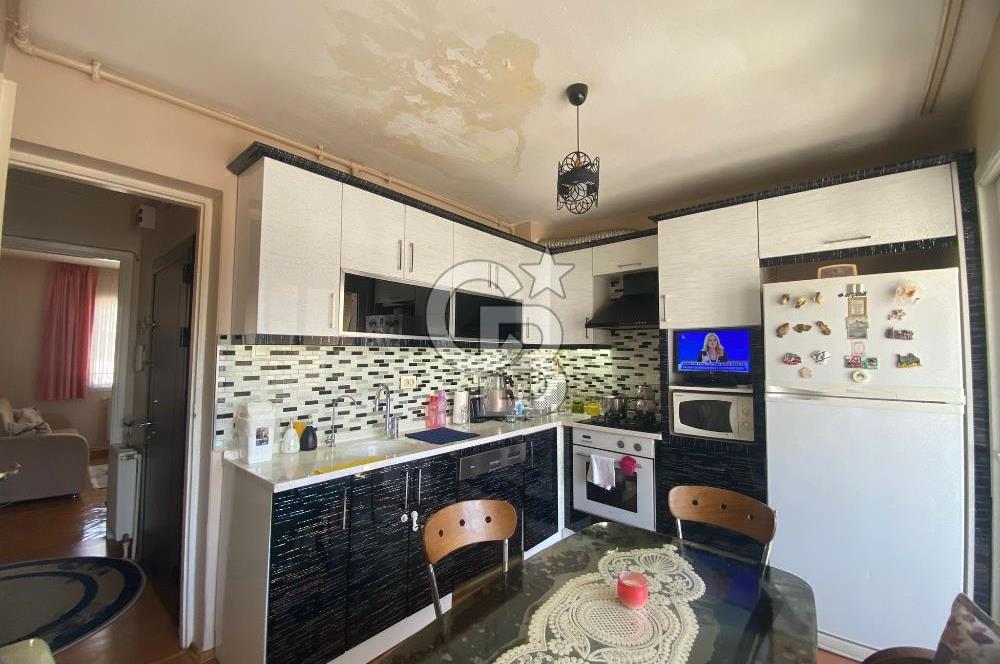 KARŞIYAKA DEDEBAŞI GONCALAR CAMİ SOKAĞINDA MERKEZİ 3+1 SATILIK DAİRE 