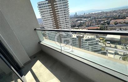 Evora İzmir`de Deniz ve Peyzaj Manzaralı 2+1 Kiralık Daire