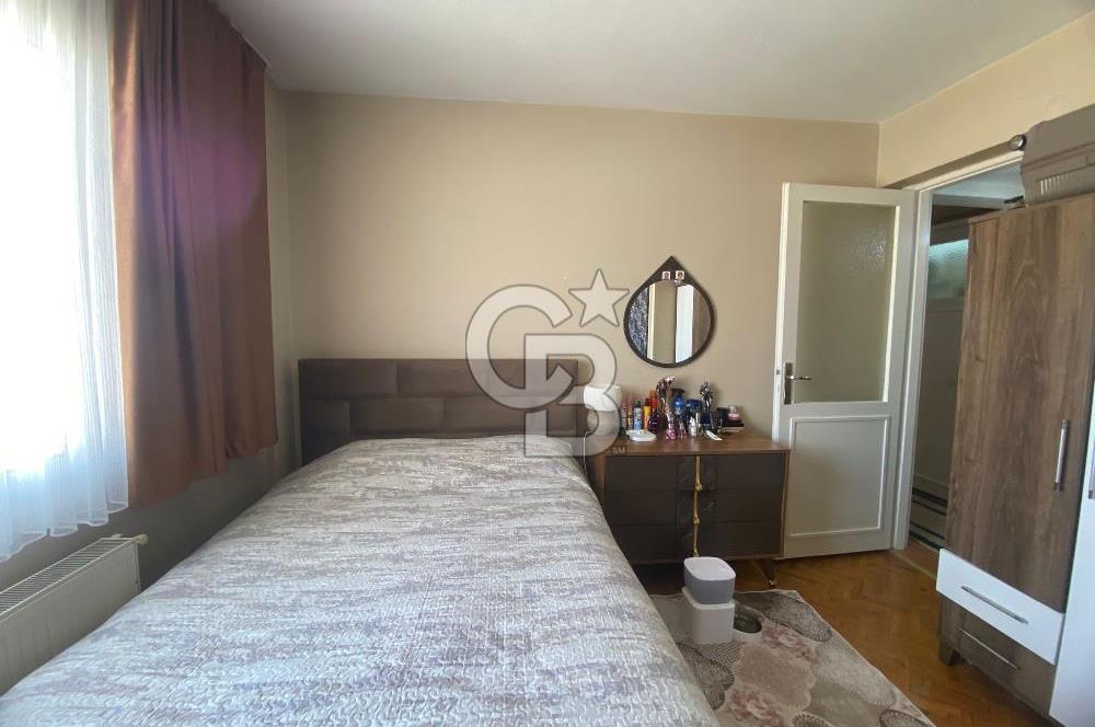 KARŞIYAKA DEDEBAŞI GONCALAR CAMİ SOKAĞINDA MERKEZİ 3+1 SATILIK DAİRE 