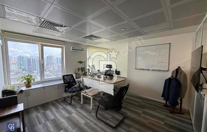 KOZYATAĞI ŞAŞMAZ PLAZA’DA METRO ÖNÜ 840 m² KİRALIK PRESTİJLİ OFİS KATI