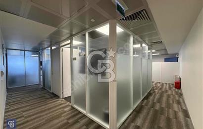 KOZYATAĞI ŞAŞMAZ PLAZA’DA METRO ÖNÜ 840 m² KİRALIK PRESTİJLİ OFİS KATI