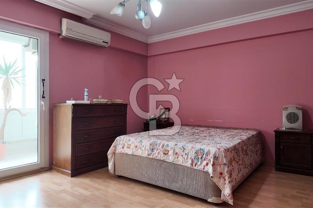 ŞEMİKLER YALI MAHALLESİNDE 4+1 GENİŞ VE KONFORLU SATILIK DAİRE