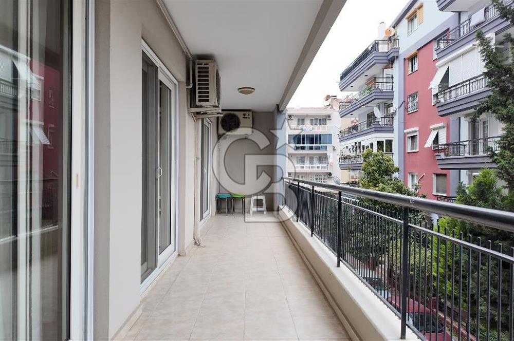 ŞEMİKLER YALI MAHALLESİNDE 4+1 GENİŞ VE KONFORLU SATILIK DAİRE