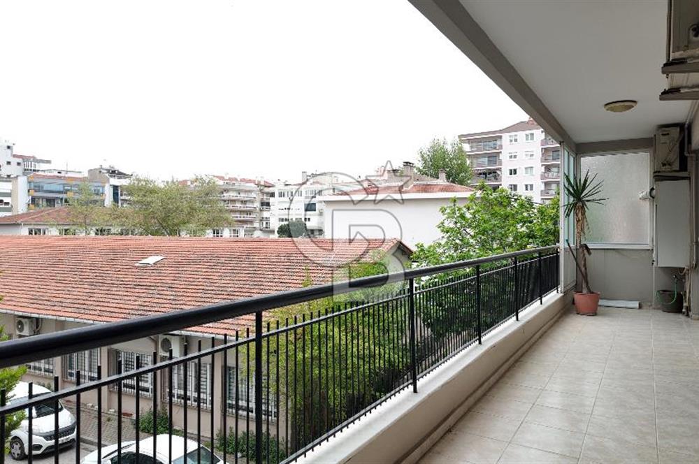 ŞEMİKLER YALI MAHALLESİNDE 4+1 GENİŞ VE KONFORLU SATILIK DAİRE