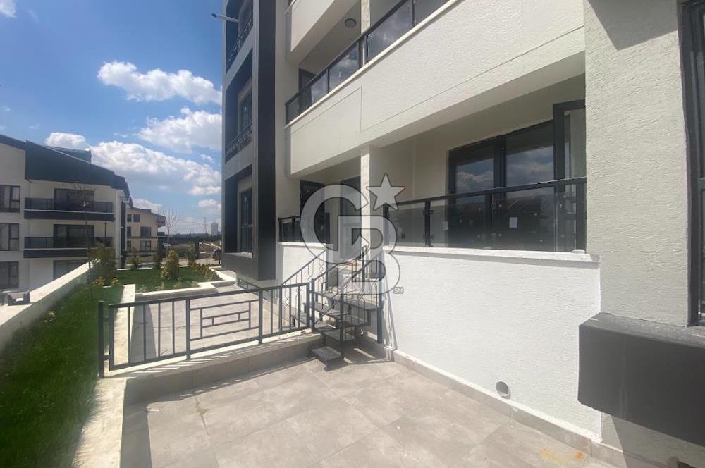 TAŞPINAR' DA SIFIR BİNA GİRİŞ KAT BAHÇE KULLANIMLI KİRALIK 1+1