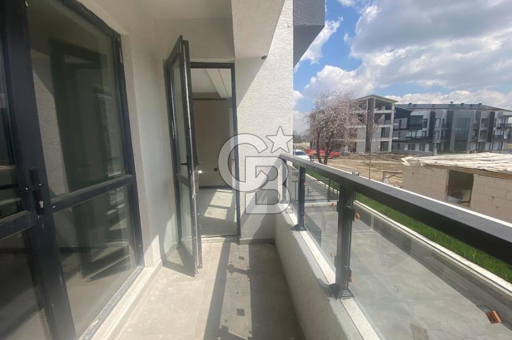 TAŞPINAR' DA SIFIR BİNA GİRİŞ KAT BAHÇE KULLANIMLI KİRALIK 1+1