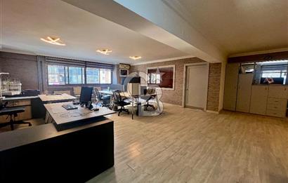 Şair Eşref Bulvarında 128 m2 Kapalı Otoparklı Satılık Ofis