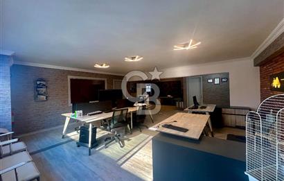 Şair Eşref Bulvarında 128 m2 Kapalı Otoparklı Satılık Ofis