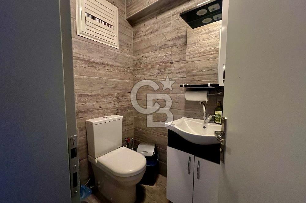 Şair Eşref Bulvarında 128 m2 Kapalı Otoparklı Satılık Ofis