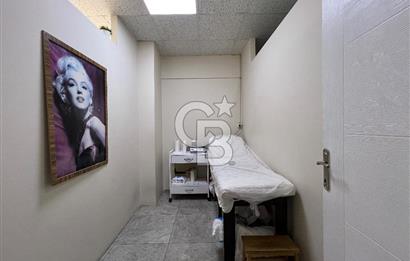 Bostanlıda köşe konumda kiralık dükkan