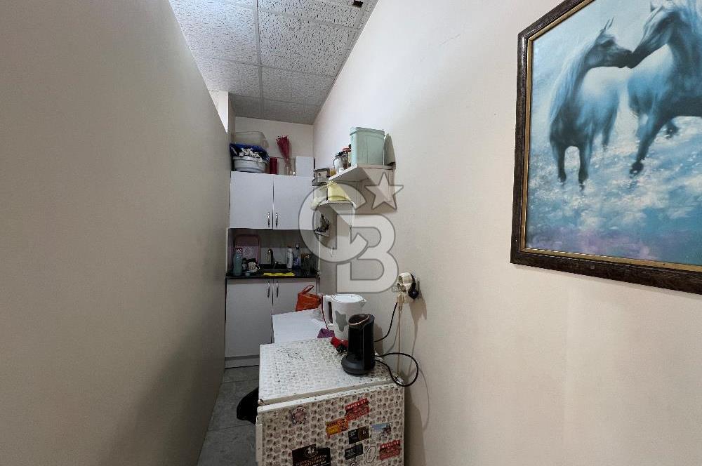 Bostanlıda köşe konumda kiralık dükkan