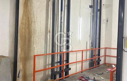 FERHATPAŞA'DA İMALAT & DEPOLAMAYA UYGUN KİRALIK YENİ PLAZA