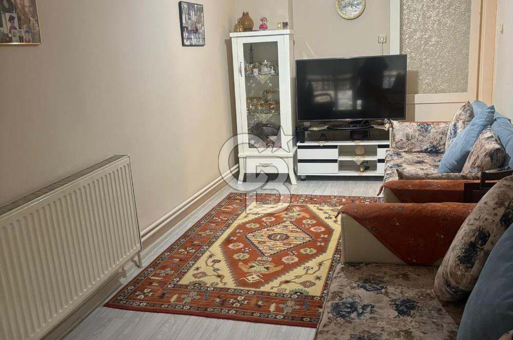 Demokrasi Üni. yakınında deniz manzaralı satılık 3+1 bakımlı daire