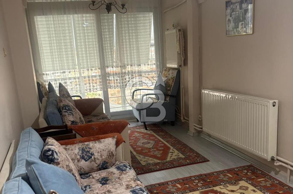 Demokrasi Üni. yakınında deniz manzaralı satılık 3+1 bakımlı daire