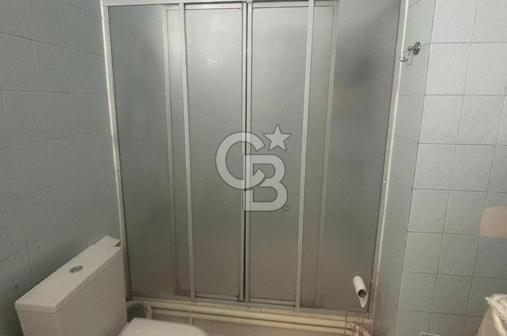 Demokrasi Üni. yakınında deniz manzaralı satılık 3+1 bakımlı daire