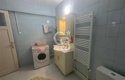 Demokrasi Üni. yakınında deniz manzaralı satılık 3+1 bakımlı daire