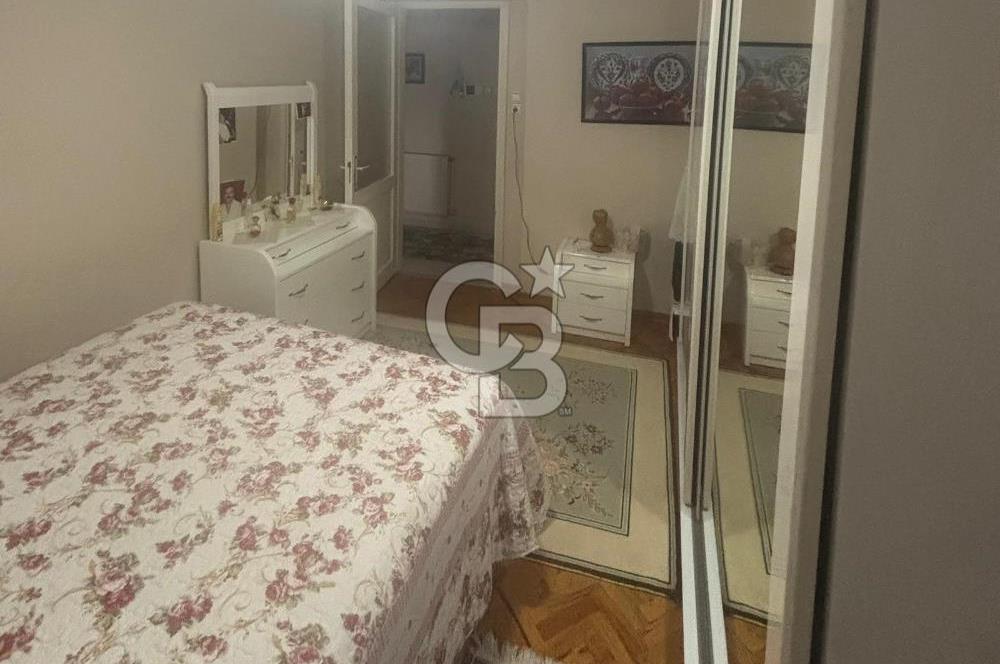 Demokrasi Üni. yakınında deniz manzaralı satılık 3+1 bakımlı daire