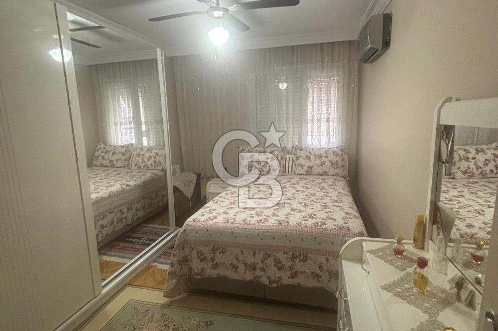 Demokrasi Üni. yakınında deniz manzaralı satılık 3+1 bakımlı daire