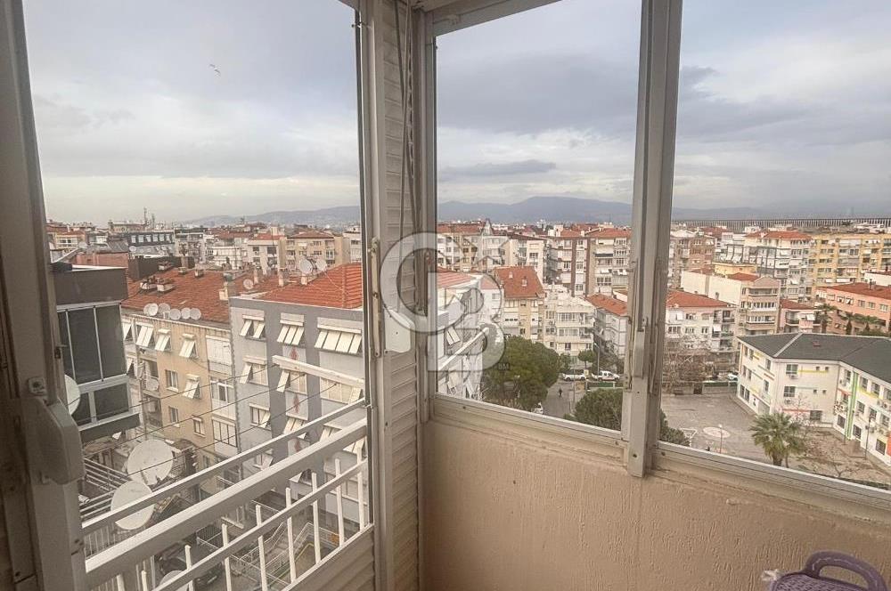 Demokrasi Üni. yakınında deniz manzaralı satılık 3+1 bakımlı daire