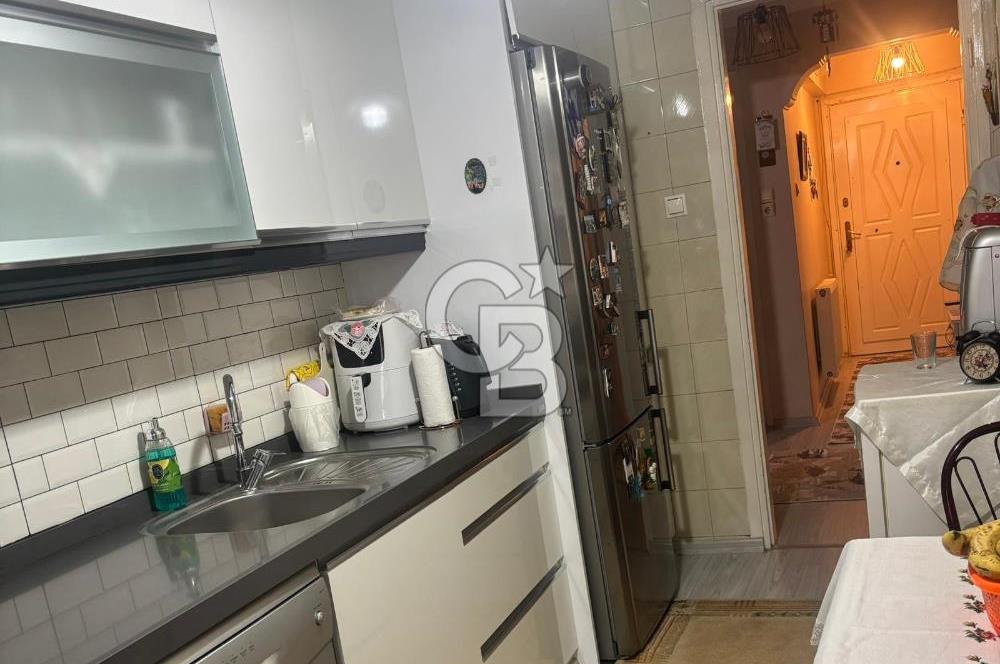 Demokrasi Üni. yakınında deniz manzaralı satılık 3+1 bakımlı daire