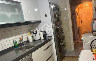 Demokrasi Üni. yakınında deniz manzaralı satılık 3+1 bakımlı daire