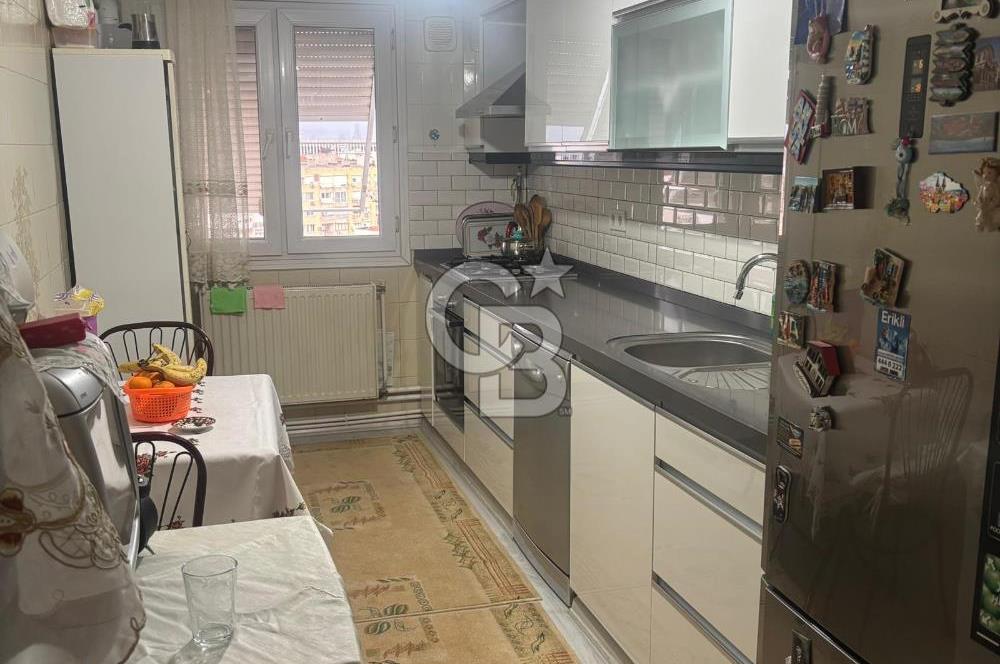 Demokrasi Üni. yakınında deniz manzaralı satılık 3+1 bakımlı daire