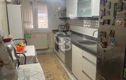 Demokrasi Üni. yakınında deniz manzaralı satılık 3+1 bakımlı daire