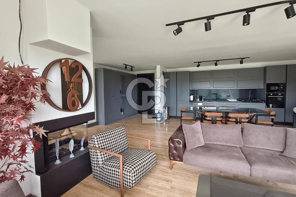 Çeşme Fenerburnu'nda Denize Yürüme Mesafesinde Eşyalı Kiralık Villa