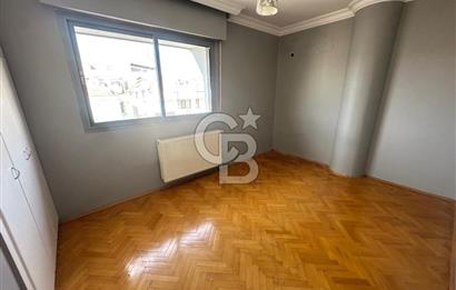 Karşıyaka Girne Bulvarı Yakını Köşe Konumlu 3+1 Satılık Daire