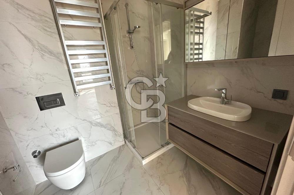 Evora İzmir`de Deniz ve Peyzaj Manzaralı 2+1 Kiralık Daire