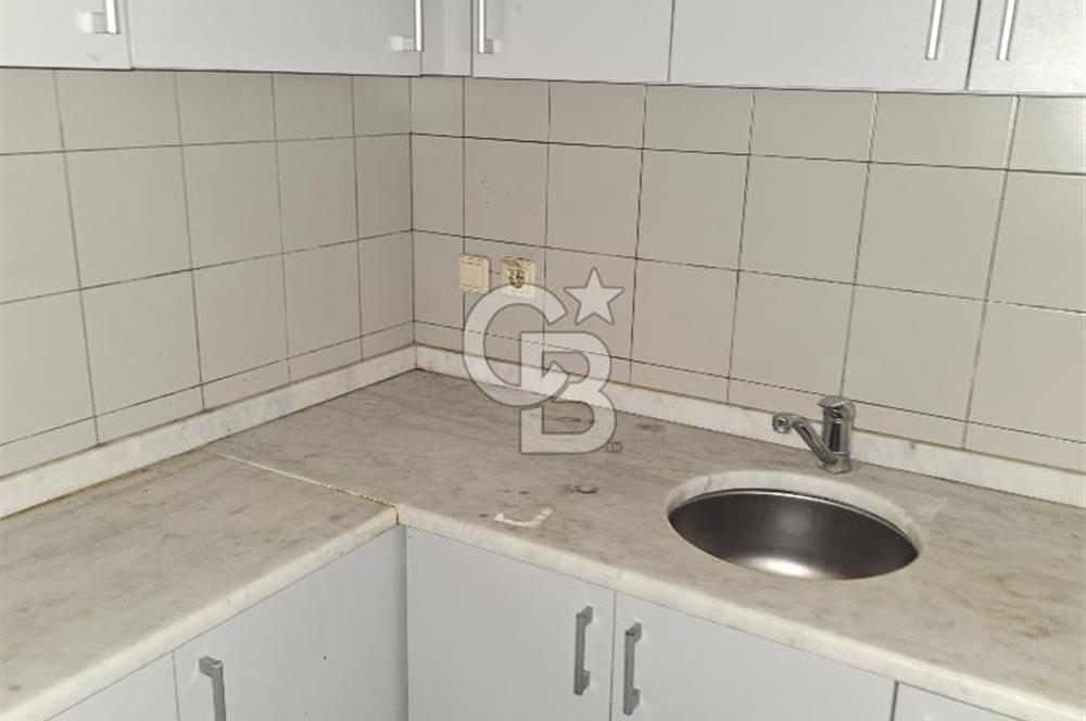 BANKADAN SATILIK FATİH’TE CADDE ÜZERİ, 575 m² DÜKKAN