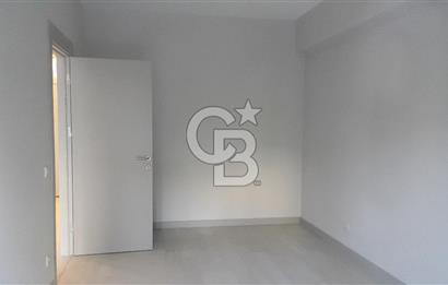 Kadıköy Kentplus'da Metrobüse Yakın 1+1 Kiralık Bahçe Daire/Ofis