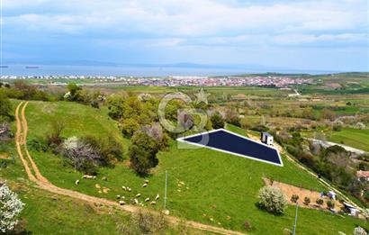 Çanakkale Lapseki'de Doğa ve Deniz Manzaralı 444m² İmarlı Arsa