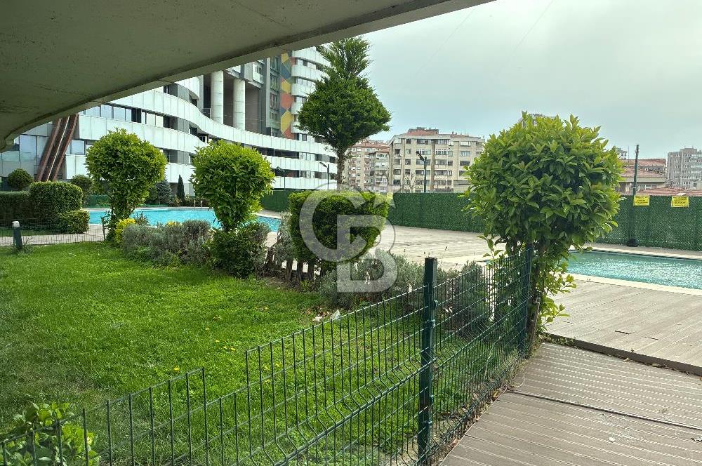 Kadıköy Kentplus'da Metrobüse Yakın 1+1 Kiralık Bahçe Daire/Ofis